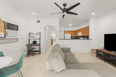 $415,000 | 4076 Southwest 159th Avenue, Unit 8, Miramar, FL 33027