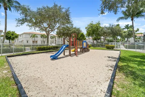 $415,000 | 4076 Southwest 159th Avenue, Unit 8, Miramar, FL 33027