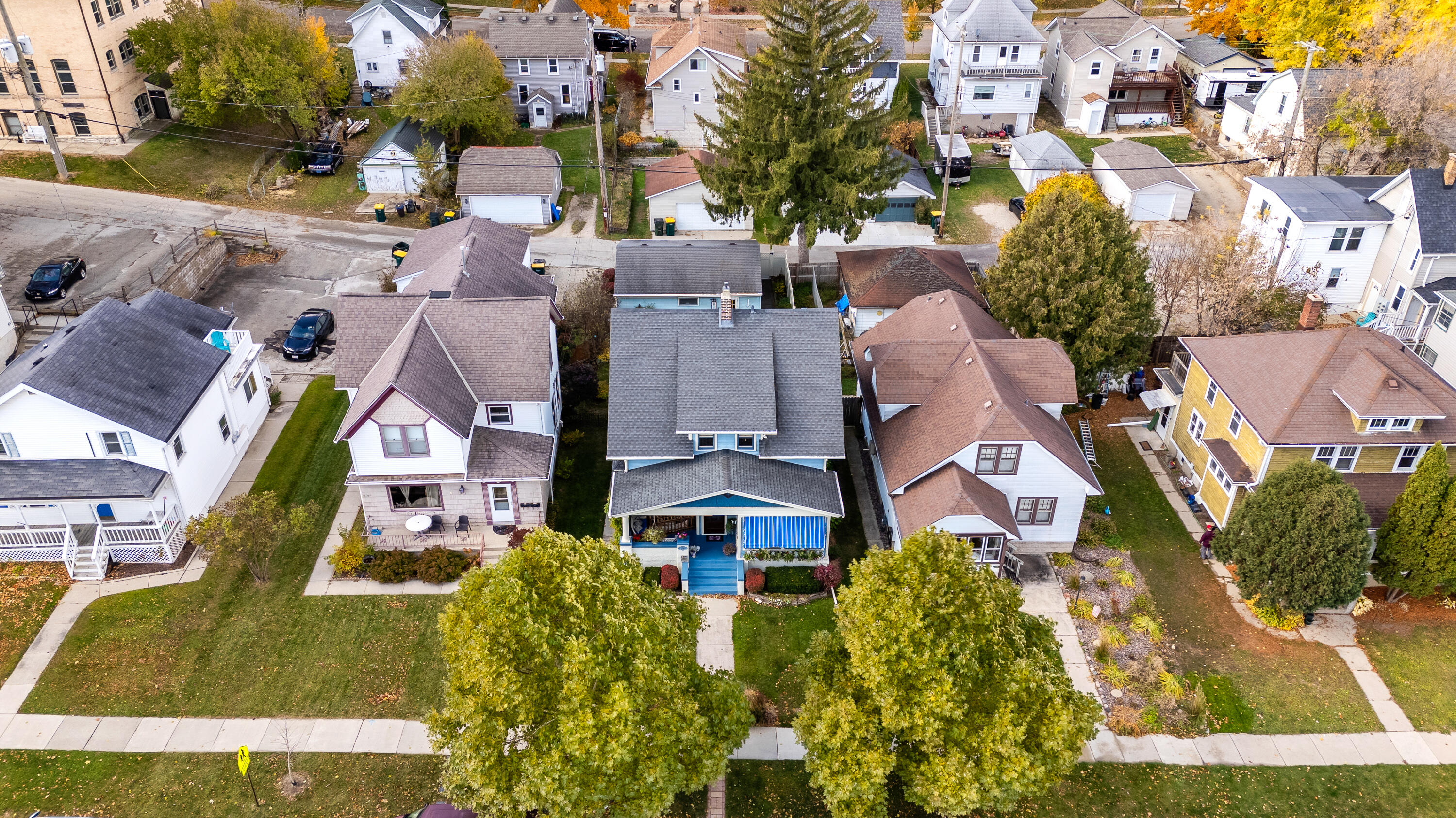 230 North 7th Avenue West Bend, WI 53095 - Photo 19 of 86 230 North 7th St interior-1