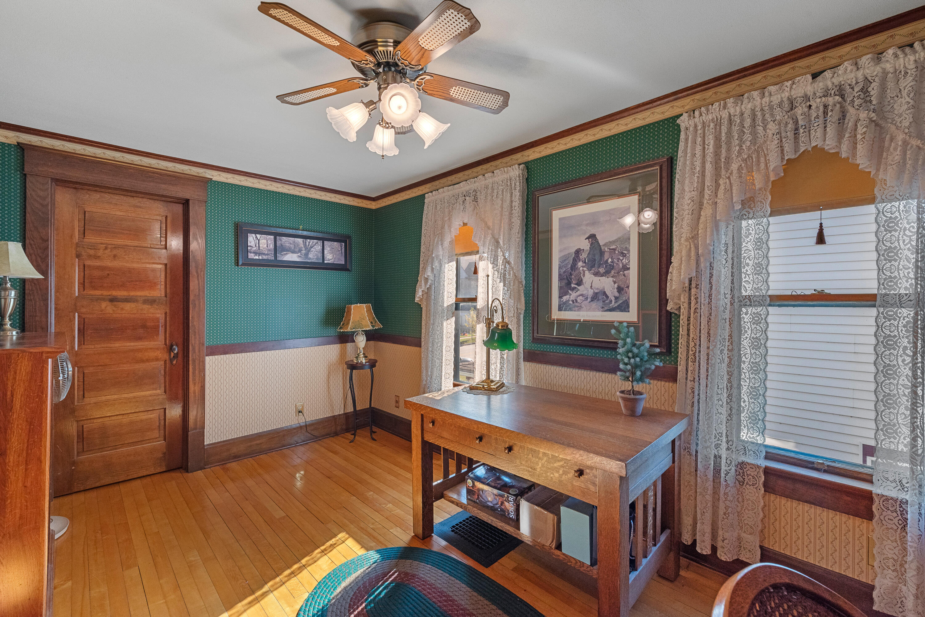 230 North 7th Avenue West Bend, WI 53095 - Photo 34 of 86 230 North 7th St interior-16