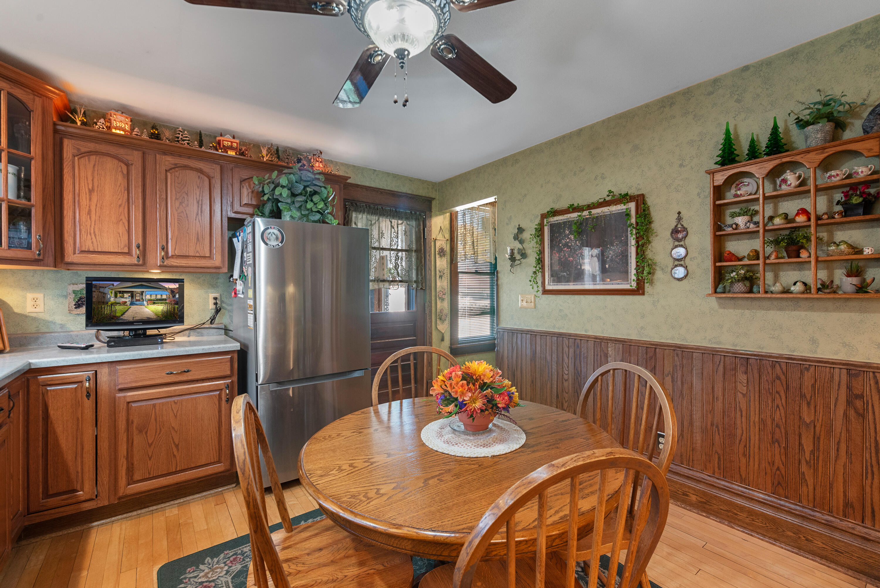 230 North 7th Avenue West Bend, WI 53095 - Photo 41 of 86 230 North 7th St interior-23