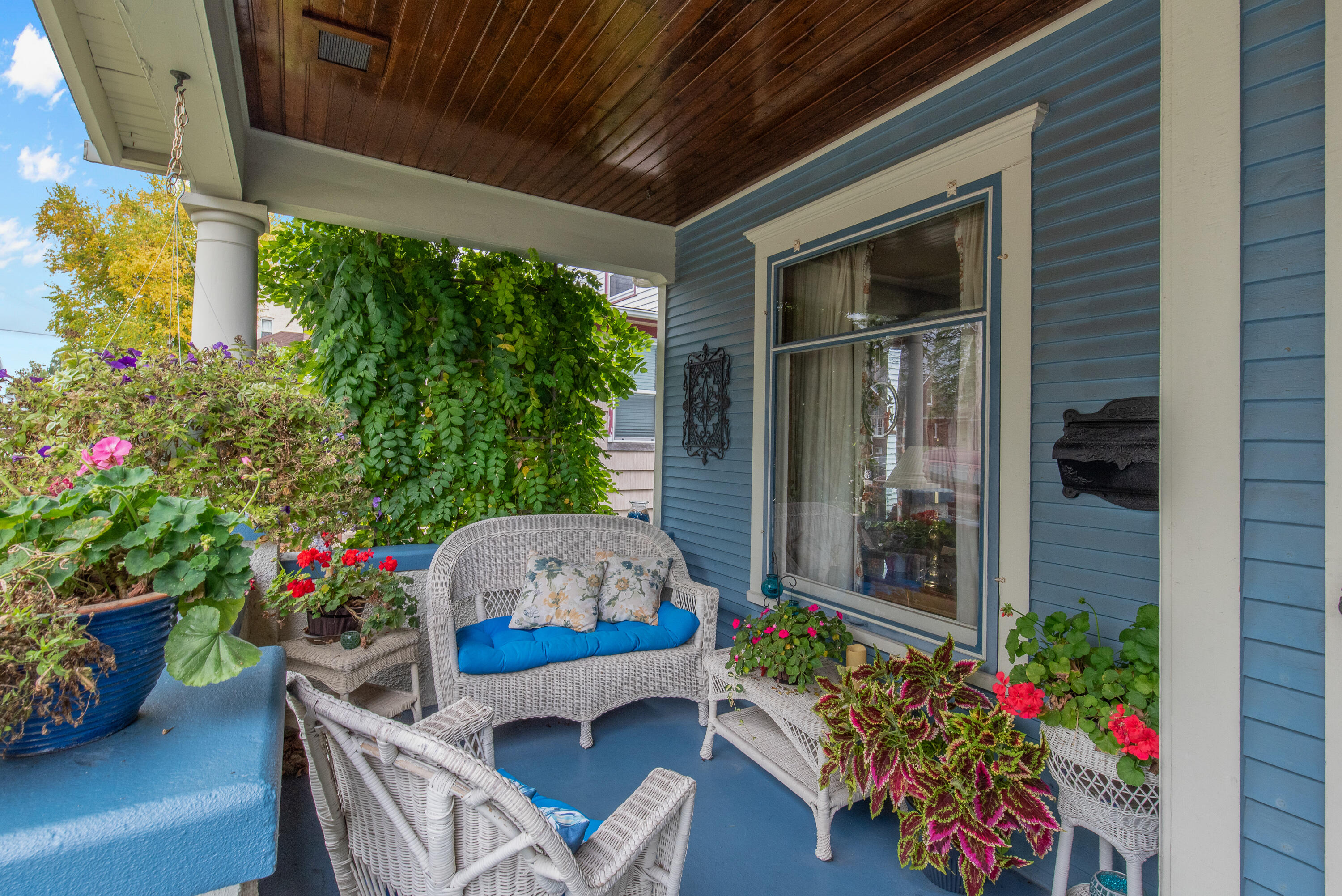 230 North 7th Avenue West Bend, WI 53095 - Photo 5 of 86 230 North 7th St-4