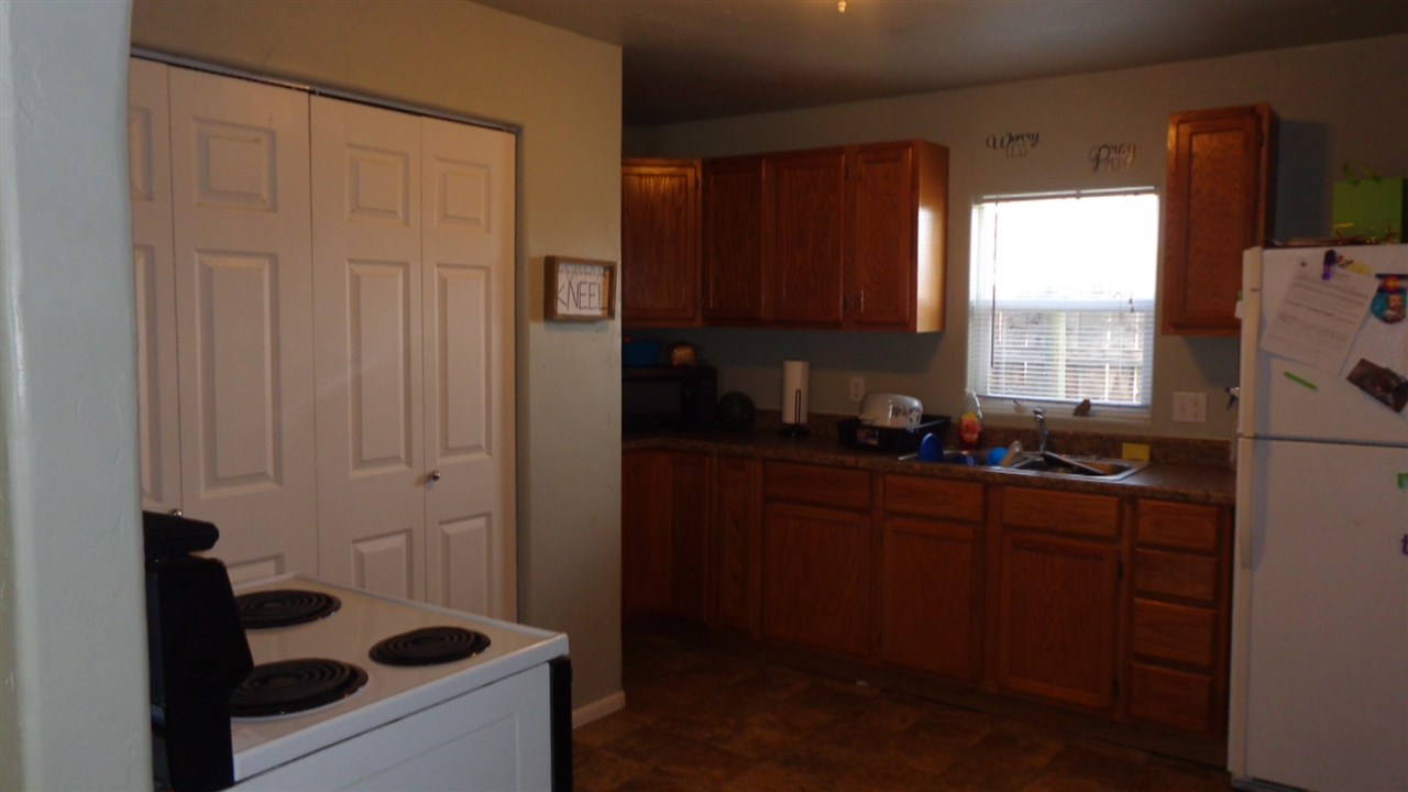 3218 E Road Clifton, CO 81520 - Photo 10 of 29 Gallery Image 10