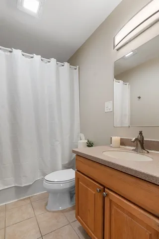 $189,900 | 1001 North Mill Street, Unit 302, Naperville, IL 60563