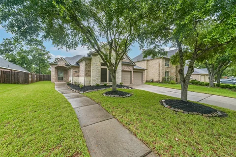 $320,000 | 15922 Azalea Shores Court, Houston, TX 77044
