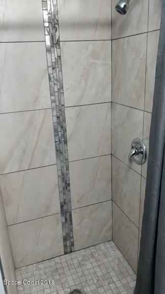 520 Atz Road Malabar, FL 32950 - Photo 4 of 15 a bathroom with a shower