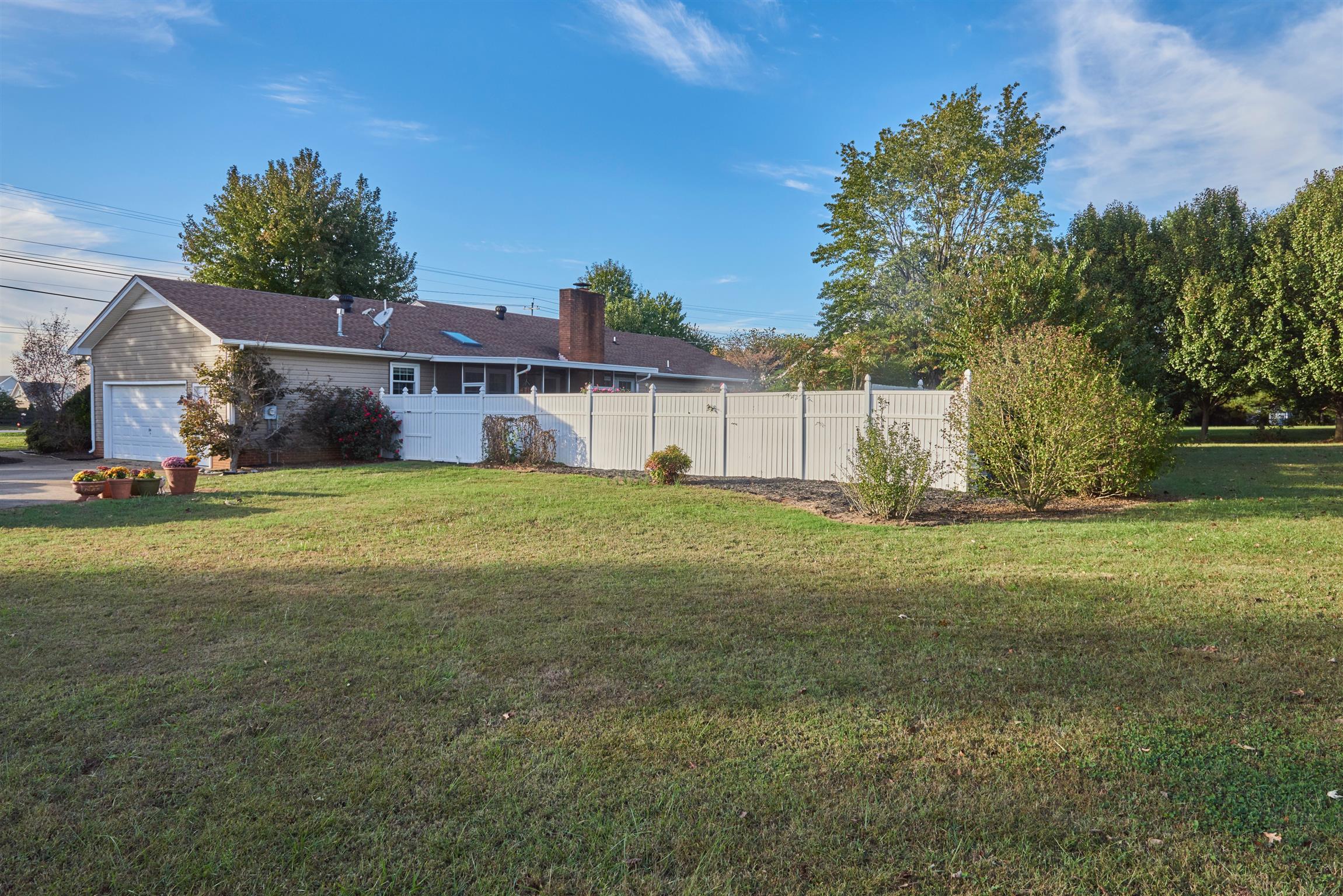 681 Rucker Lane Murfreesboro, TN 37128 - Photo 3 of 20 Gallery Image 3