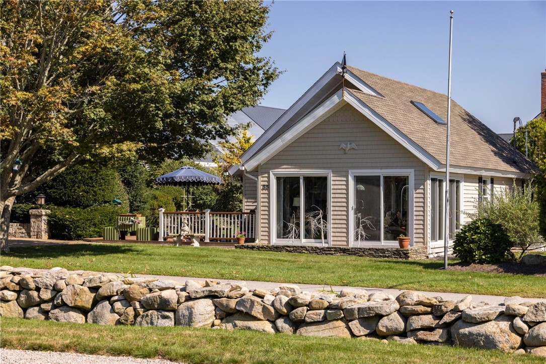 55 Uzzi Avenue Westerly, RI 02891 - Photo 21 of 28