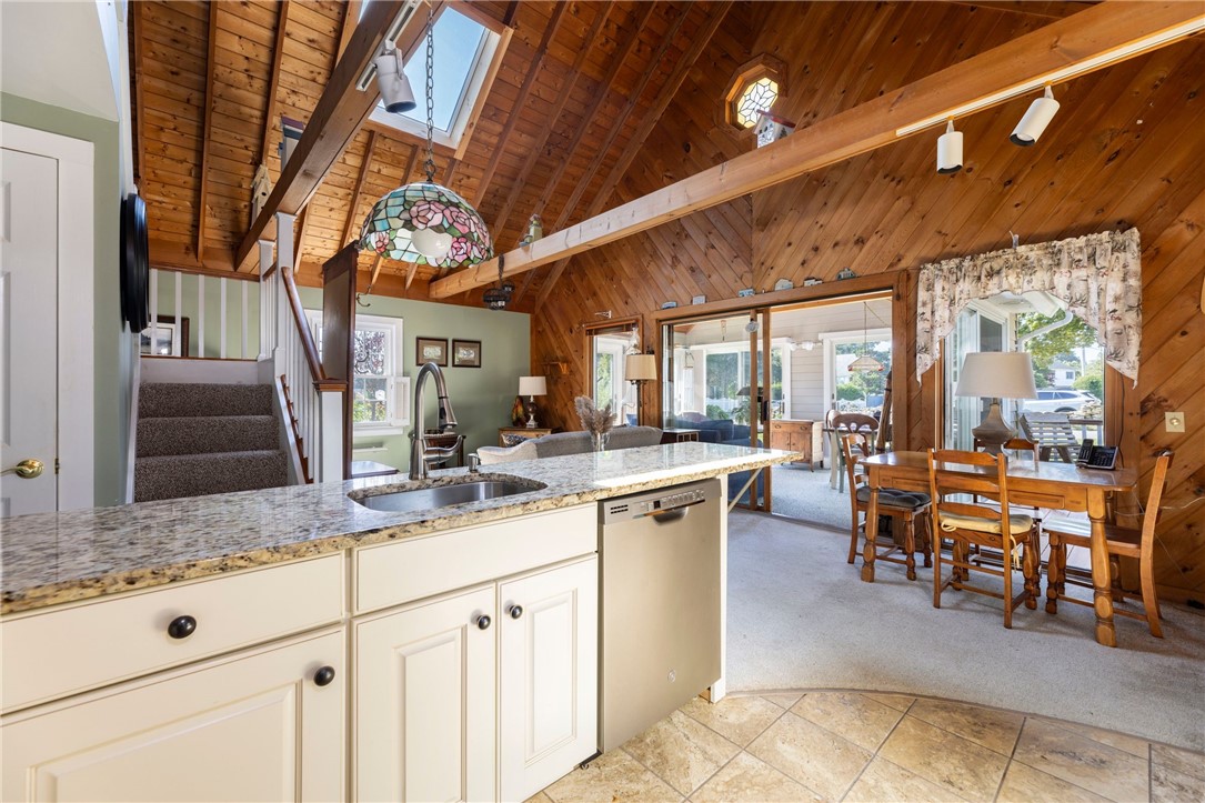 55 Uzzi Avenue Westerly, RI 02891 - Photo 5 of 28