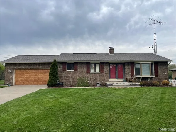 $325,000 | 3480 Clearwater Drive, Davison, MI 48423