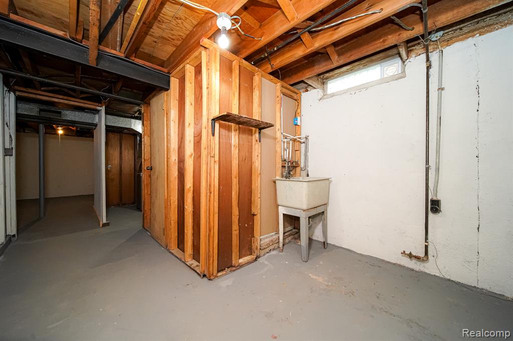 30644 Hayes Road Roseville, MI 48066 - Photo 58 of 60 Gallery Image 58