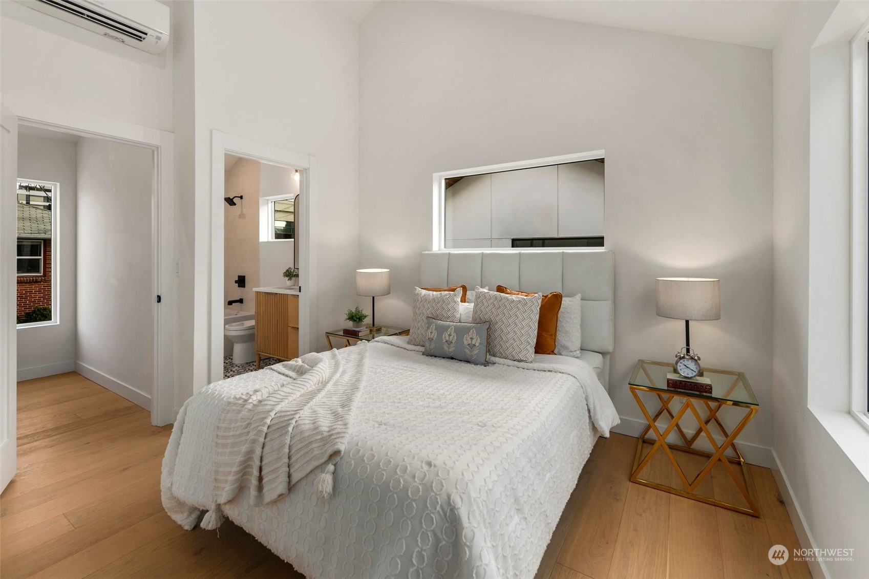 4722 45th Avenue Southwest Seattle, WA 98116 - Photo 19 of 30