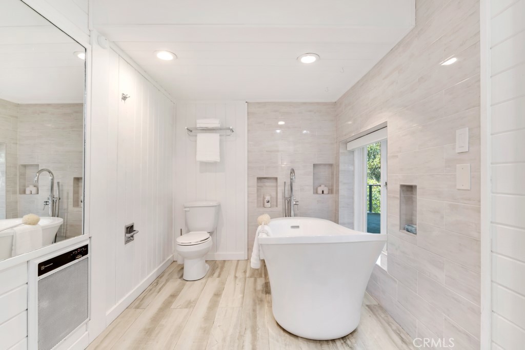 21670 Encina Road Topanga, CA 90290 - Photo 14 of 31 Gallery Image 14