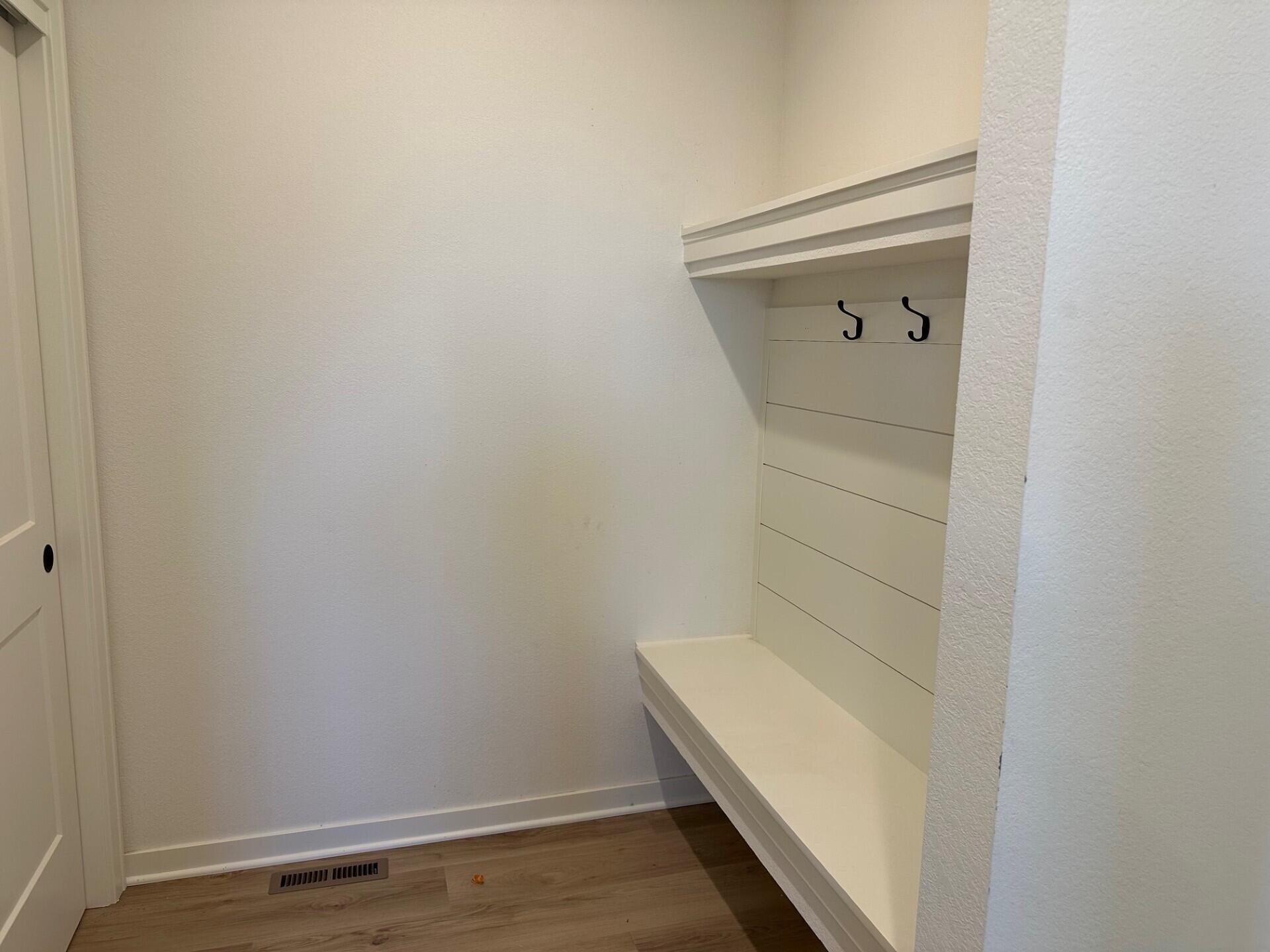 801 Viewpoint Avenue Waukesha, WI 53188 - Photo 6 of 17 Hailey mud room