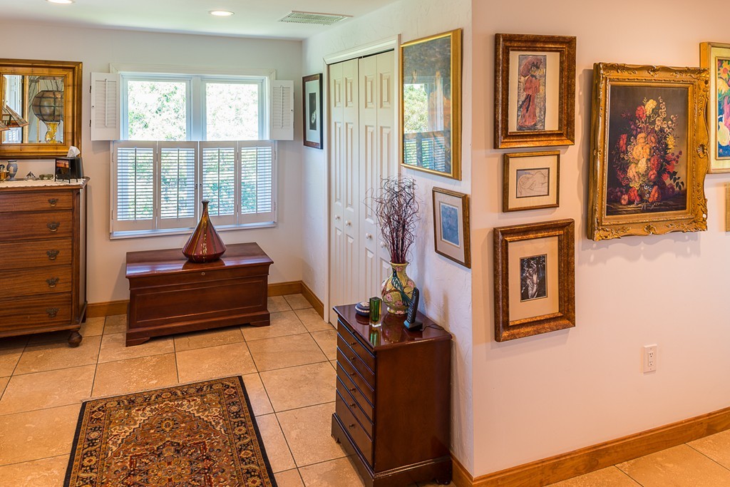 2 Roundy Road Marblehead, MA 01945 - Photo 16 of 23