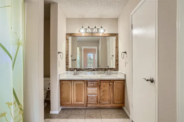 $2,300 | 7023 Riverton Drive, Austin, TX 78729