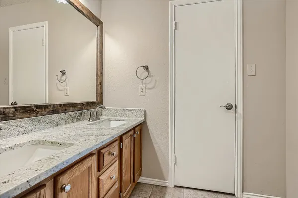 $2,300 | 7023 Riverton Drive, Austin, TX 78729
