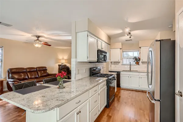 $2,300 | 7023 Riverton Drive, Austin, TX 78729
