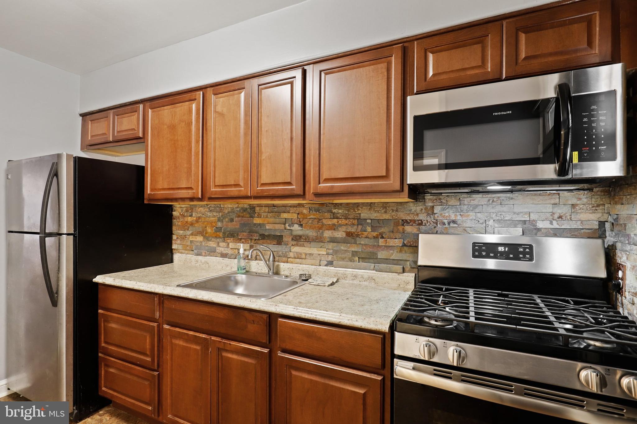 3923 Cedardale Road Baltimore, MD 21215 - Photo 13 of 36 Gallery Image 13