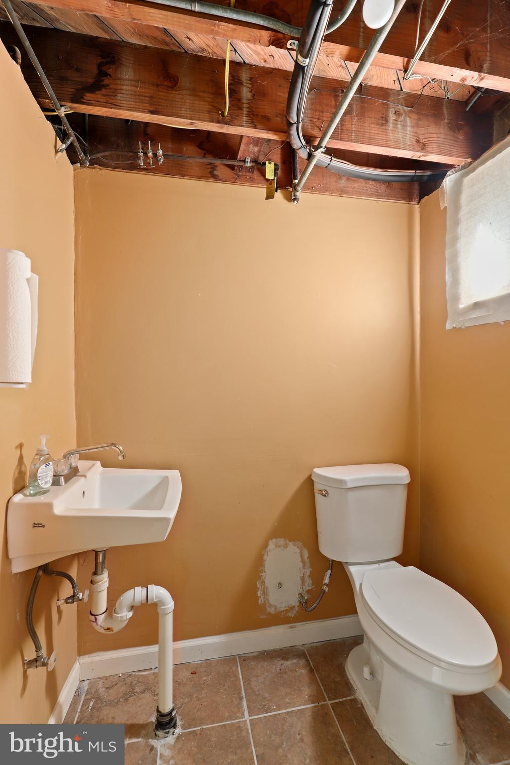 3923 Cedardale Road Baltimore, MD 21215 - Photo 28 of 36 Gallery Image 28