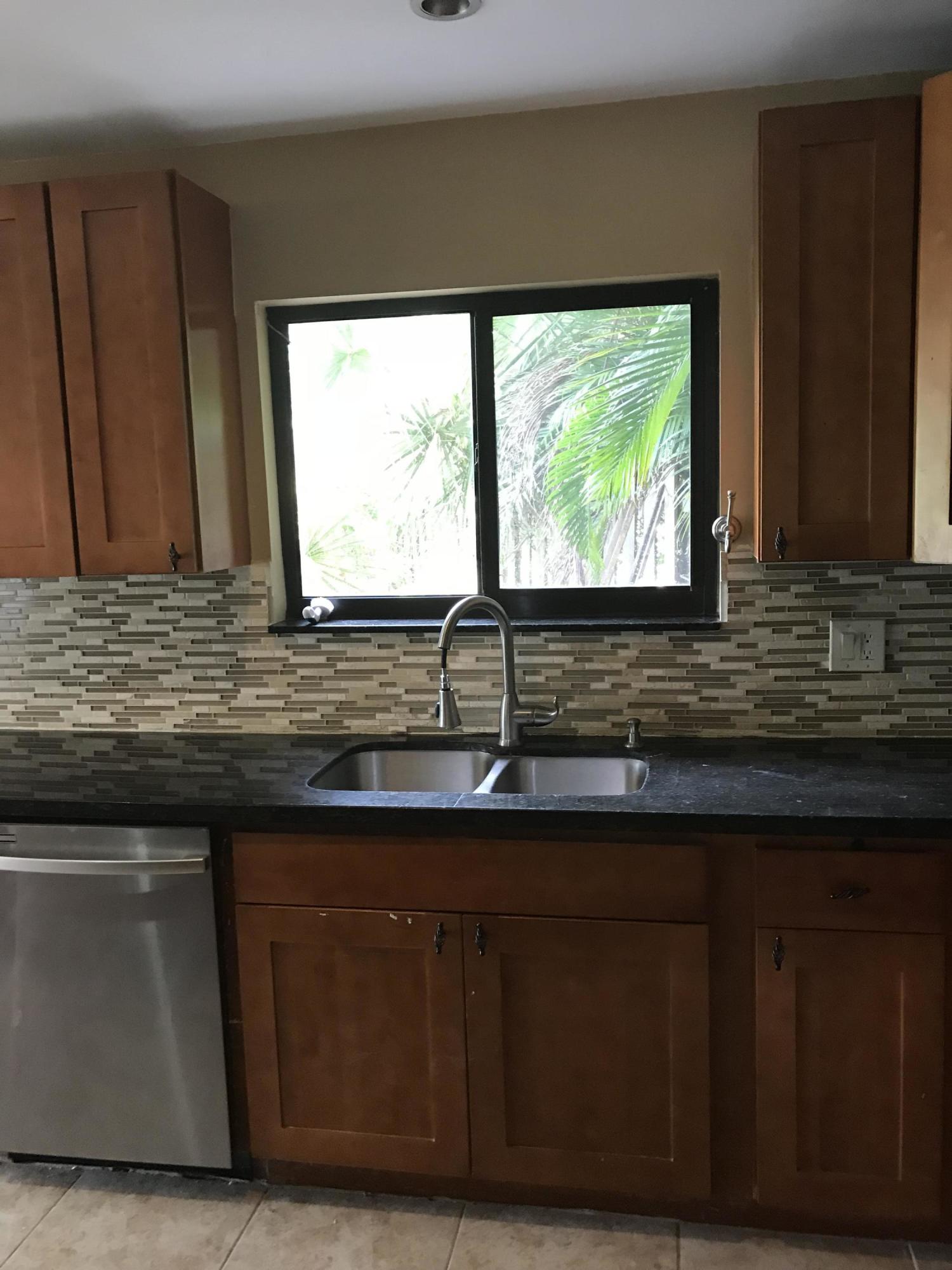 7313 Andorra Place Boca Raton, FL 33433 - Photo 14 of 26 91915A25-EF41-481E-914D-56FF0284B9F6