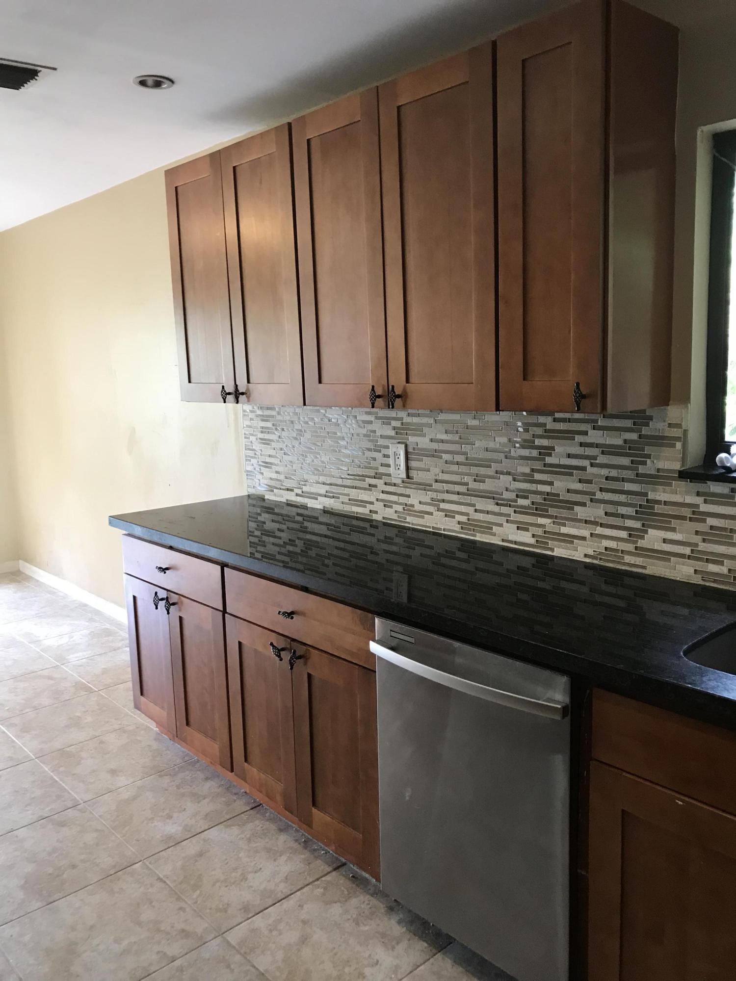 7313 Andorra Place Boca Raton, FL 33433 - Photo 16 of 26 316E5E34-4933-464E-A448-EDC070EC1546