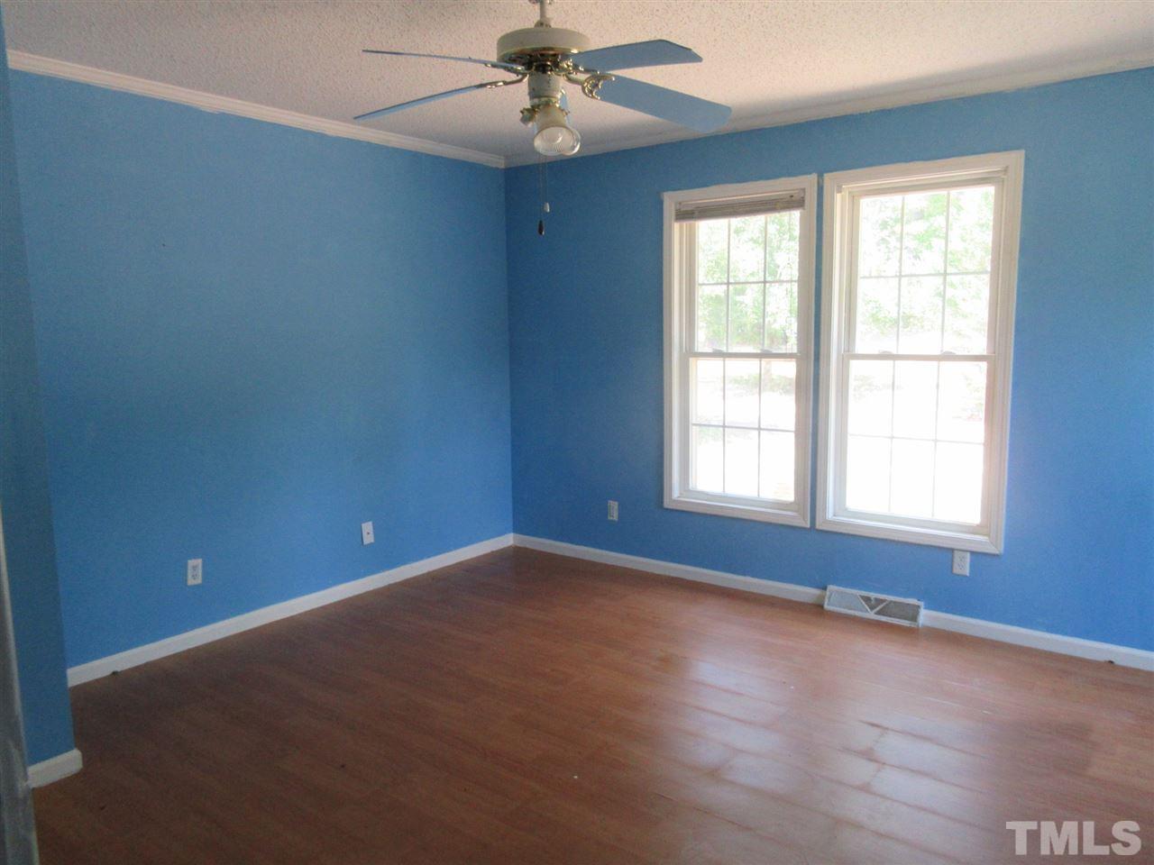 419 Ashley Road Apex, NC 27539 - Photo 6 of 22 Gallery Image 6