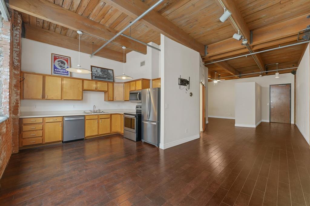 509 Elm Street, Unit 206 Dallas, TX 75202 - Photo 7 of 22