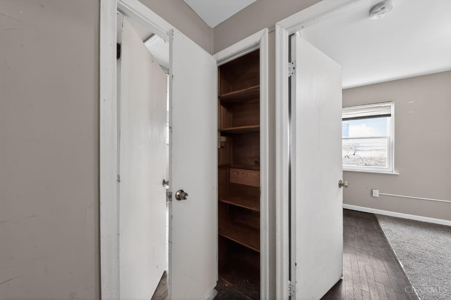 408 Roebling Road Cincinnati, OH 45204 - Photo 26 of 30