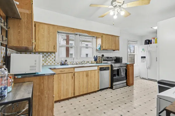 $145,000 | 118 West Hoffman Street, Three Rivers, MI 49093