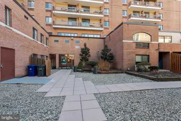 $389,900 | 200 Lombard Street, Unit 709, Philadelphia, PA 19147