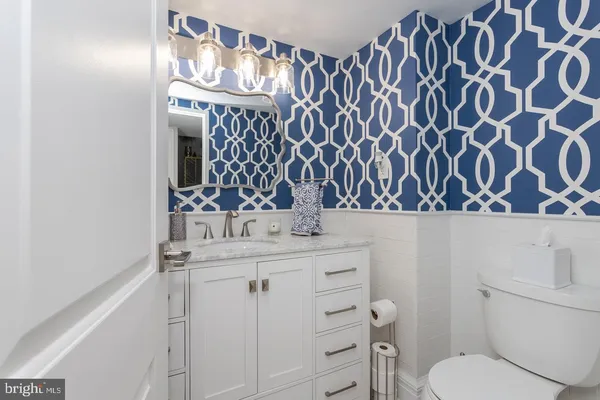 $389,900 | 200 Lombard Street, Unit 709, Philadelphia, PA 19147