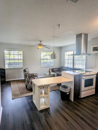 $800,000 | 1350 Riverside Circle, Unit S A AND B, Wellington, FL 33414