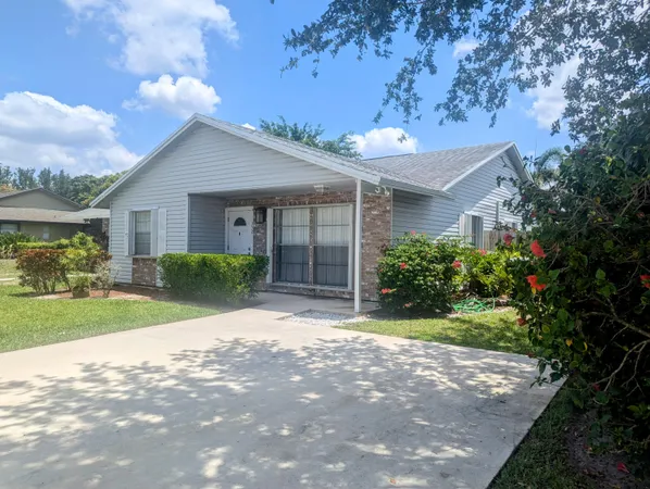 $800,000 | 1350 Riverside Circle, Unit S A AND B, Wellington, FL 33414