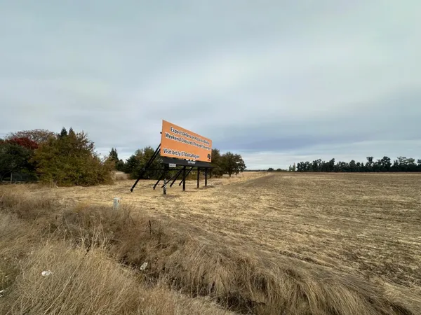 $1,200,000 | 11000 N Highway, Lodi, CA 95240