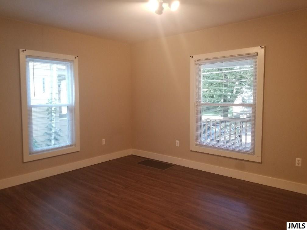 709 3rd Street Jackson, MI 49203 - Photo 4 of 18 Photo 4