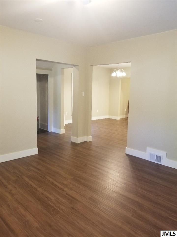 709 3rd Street Jackson, MI 49203 - Photo 5 of 18 Photo 5