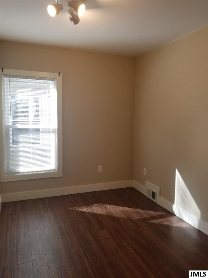 709 3rd Street Jackson, MI 49203 - Photo 9 of 18 Photo 9