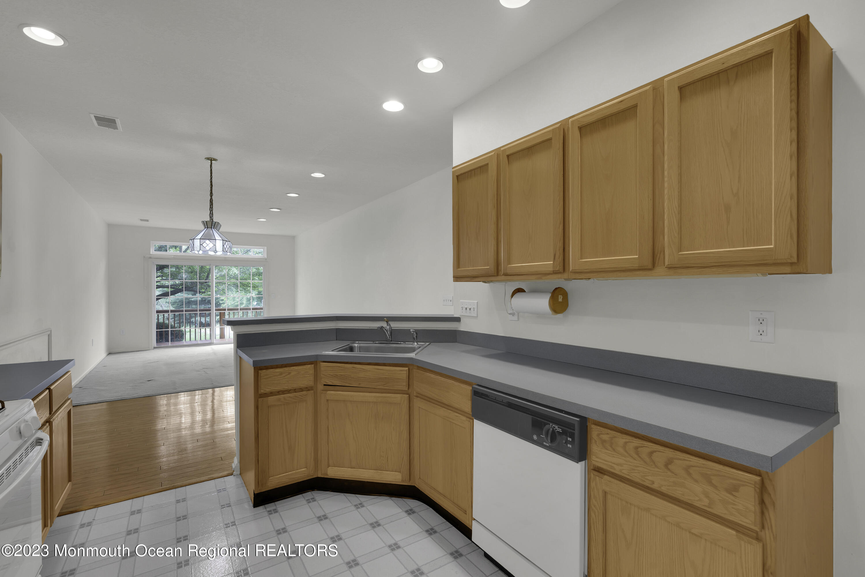 1 Silverside Road Lakewood, NJ 08701 - Photo 13 of 100 015_dsc07358