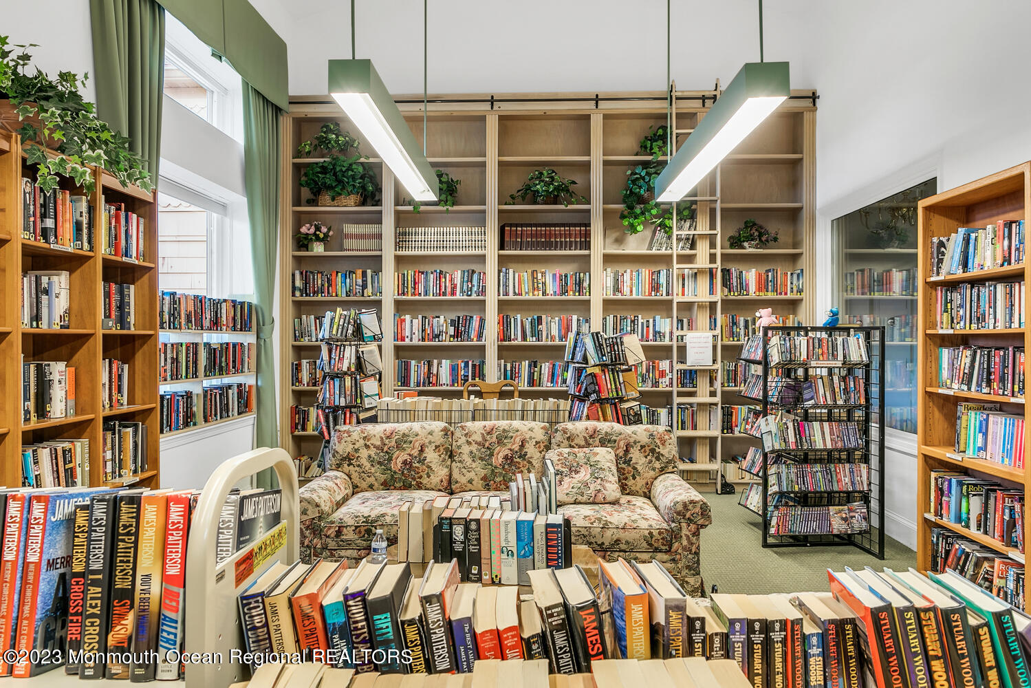 1 Silverside Road Lakewood, NJ 08701 - Photo 92 of 100 Four Seasons Dr Amenities-large-046-042-