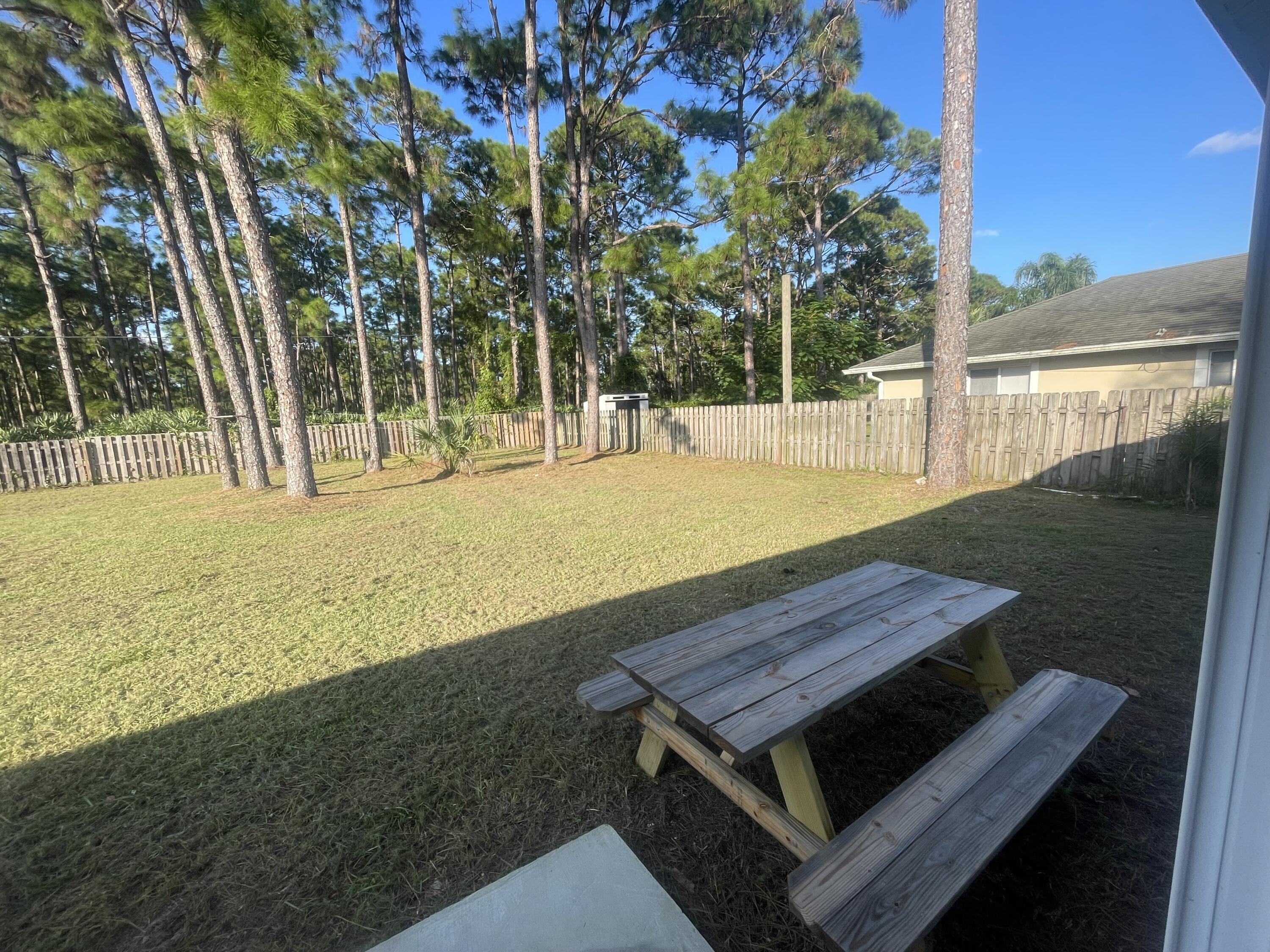 983 Emerald Road Southeast Palm Bay, FL 32909 - Photo 4 of 33 BACK