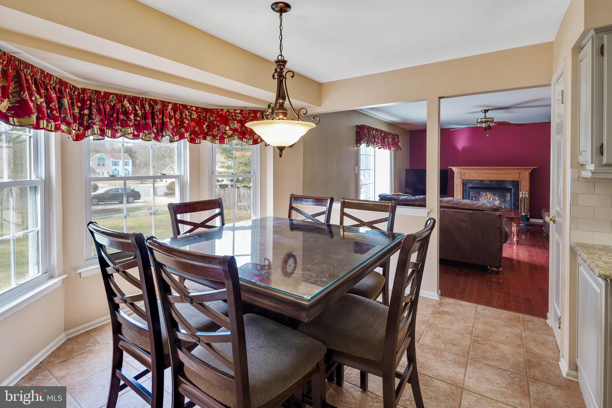 37 Upton Way Sewell, NJ 08080 - Photo 5 of 39