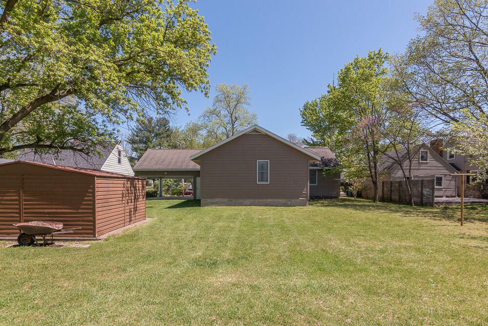 415 Douglas Drive Decatur, MI 49045 - Photo 3 of 34 Rear