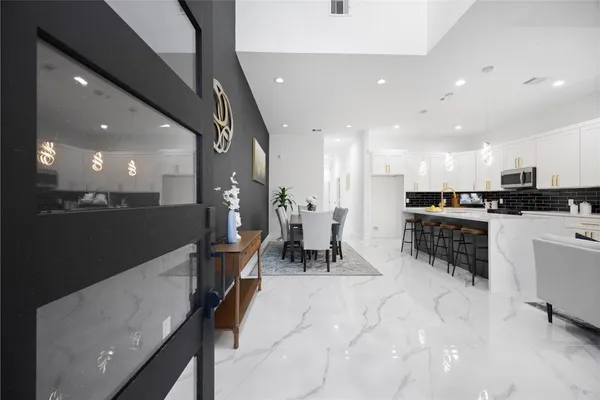 $2,250 | 5125 Doolittle Boulevard, Houston, TX 77033