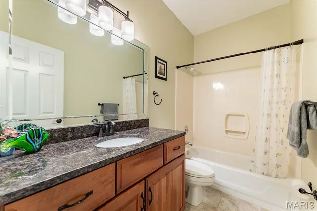 $885,000 | 17659 Wildridge Drive, Wildwood, MO 63005