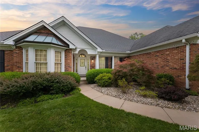 $885,000 | 17659 Wildridge Drive, Wildwood, MO 63005