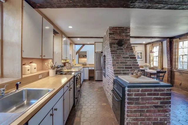 $3,950,000 | 88 Saunders Road, Goffstown, NH 03045