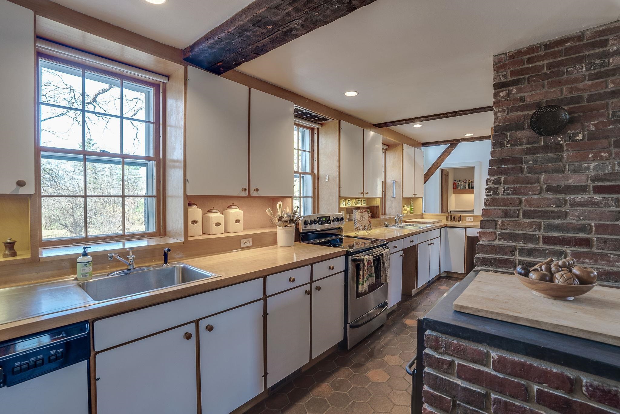 88 Saunders Road Goffstown, NH 03045 - Photo 26 of 60