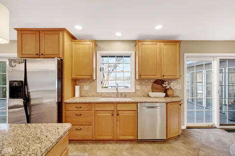 $1,300,000 | 2444 Hawthorn Place, Noblesville, IN 46062