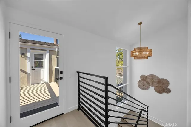 $1,599,000 | 19676 Seawind Circle, Huntington Beach, CA 92648